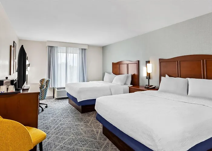 Hampton - Near The 3*