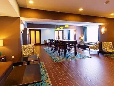 Hotel Hampton - Near The