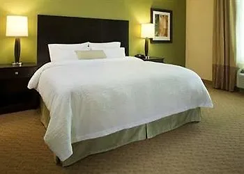 Hampton - Near The 3*