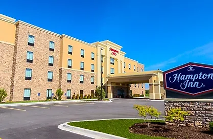 Hotel Hampton - Near The DeKalb