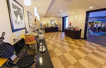 Hotel Hampton - Near The